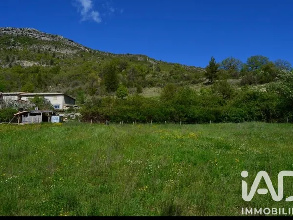 Terrain 1000 m²