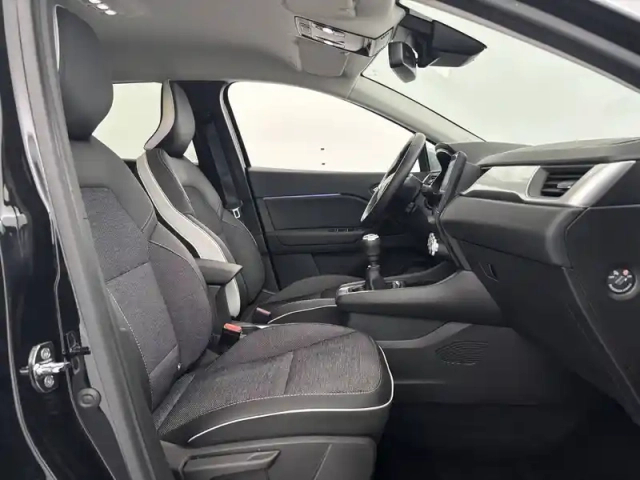 Renault Captur tce 90 — photo 23