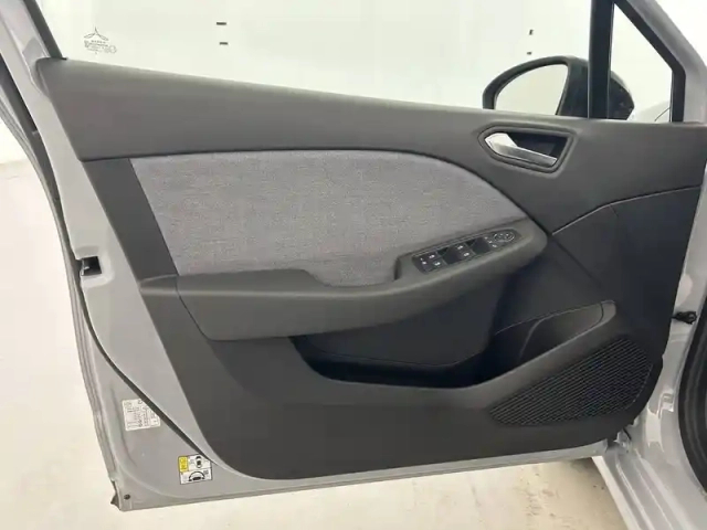 Renault Clio tce 90 ch gsr2 — photo 20