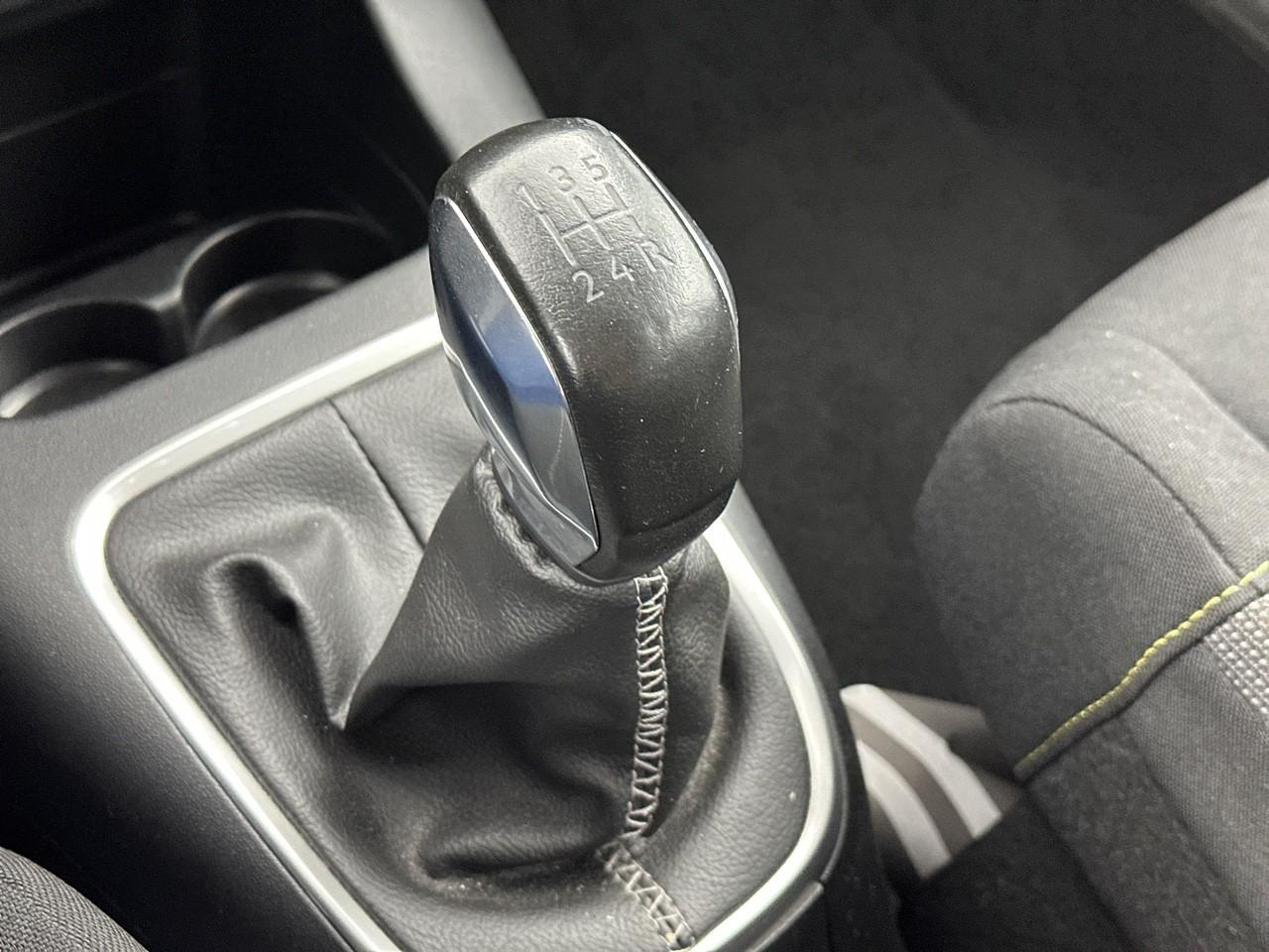 Citroën C3 puretech 110 s&s shine — photo 27