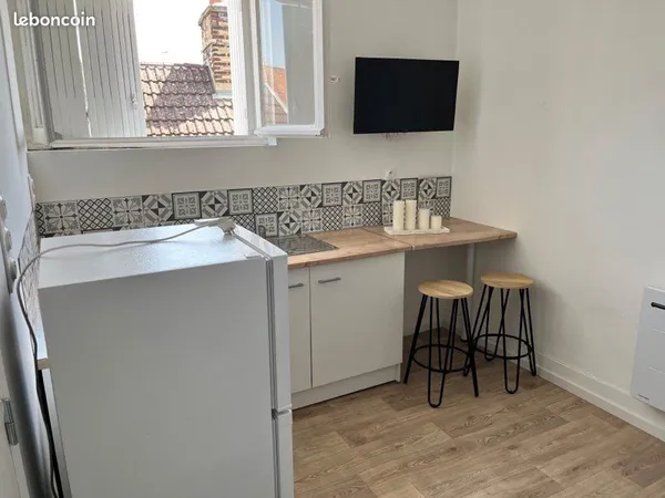 Appartement Location Sainte-Savine 1p 23m² 410€