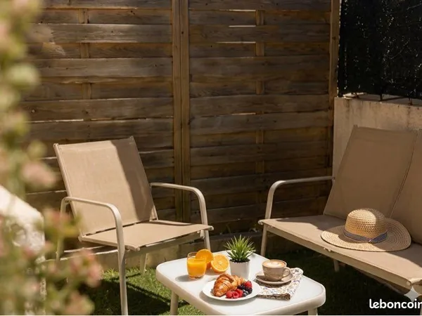 Location au mois petite maison St aygulf