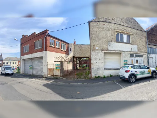 1 APPART + 3 PLATEAUX AMENAGEABLES (POUR INVESTISSEUR, PROJET PRO OU PASSIONNÉ) 97 m2 + 325 m2