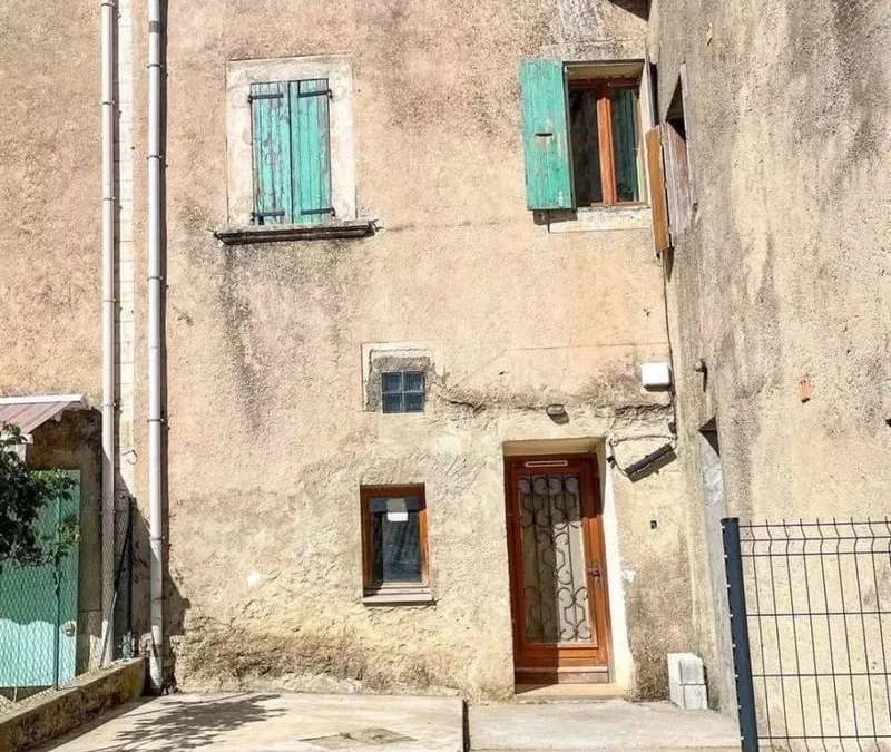 Photo 1
