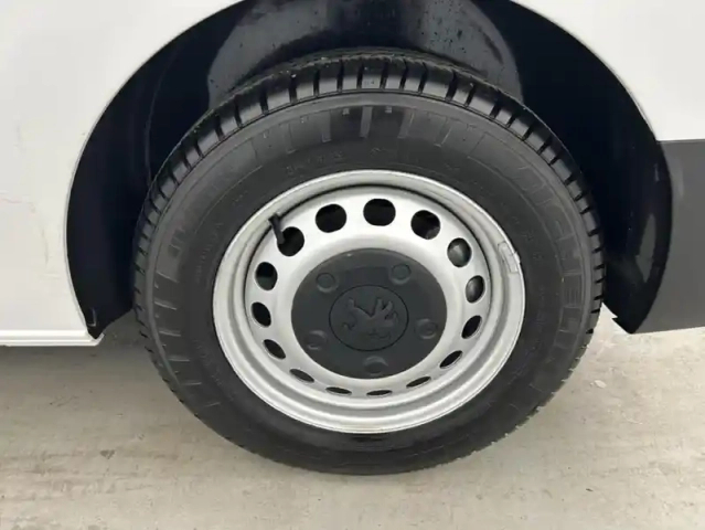 Peugeot Expert fg vul standard 2.0 bluehdi 180ch asphalt eat8 — photo 19