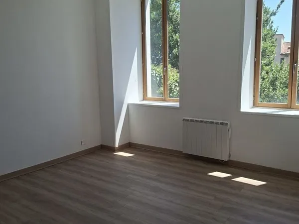 SAINT GAUDENS APPARTEMENT T2 CENTRE VILLE AVEC BALCON