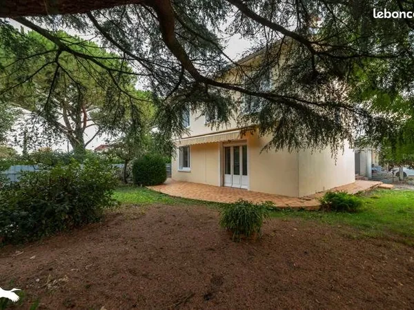 Maison 6 pièces 200 m²