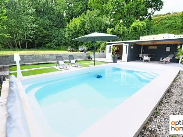 Maison 11 pièces 325 m²