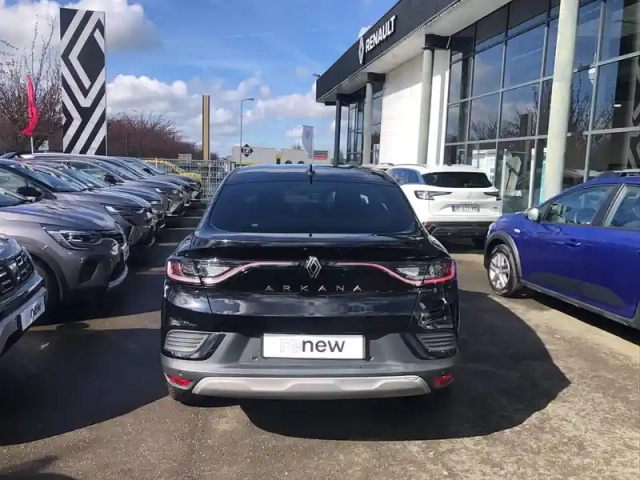 Renault Arkana mild hybrid 140 edc gsr2 — photo 41
