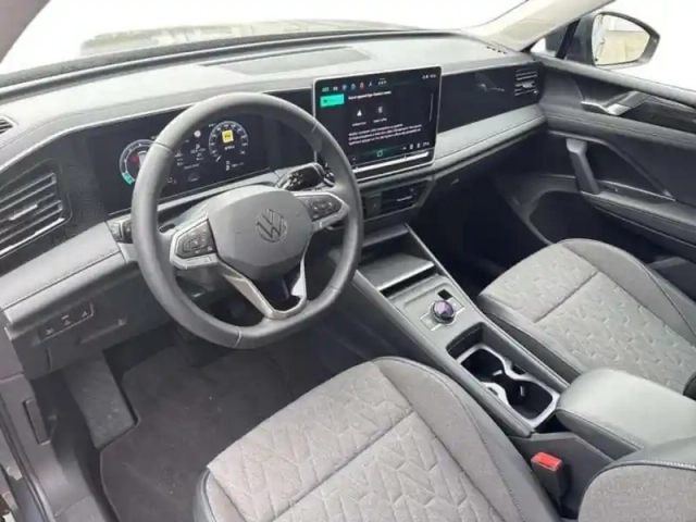 Volkswagen Tiguan 1.5 etsi 131ch dsg7 vw edition — photo 9