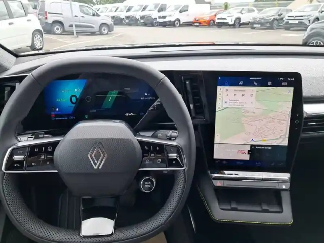 Renault Scenic e-tech électrique 220 ch grande autonomie — photo 11