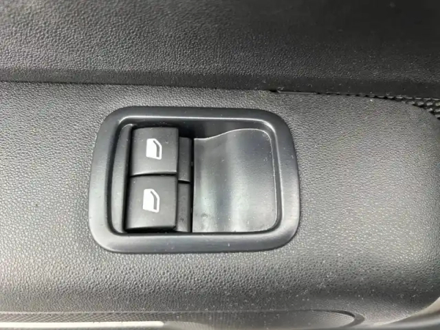 Citroën C3 puretech 83 s&amp;s bvm5 — photo 23