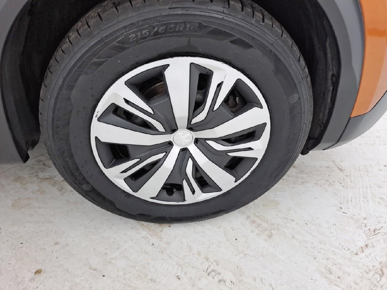Peugeot 2008 puretech 100 s&s bvm6 active pack — photo 17