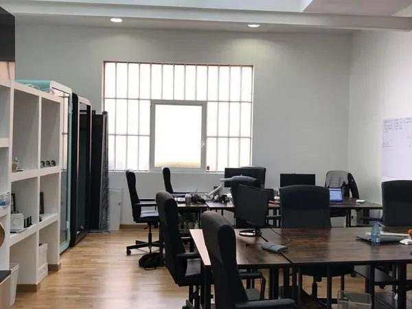 Bureaux 127 m²