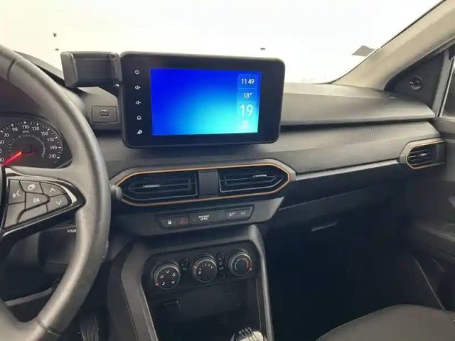 Dacia Sandero eco-g 100 — photo 21