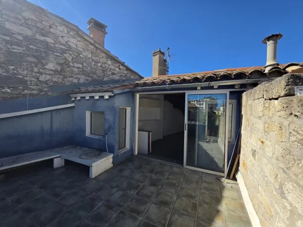 APPARTEMENT DUPLEX T3 AVEC BELLE TERRASSE - FIGUEROLLES