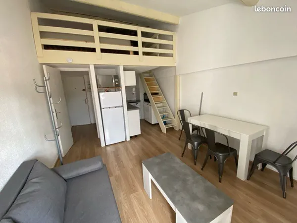 Loue appartement meublé 35m2 rue de l'université