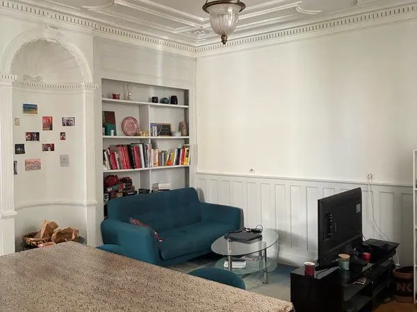 Appartement ancien proche boucle