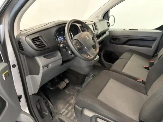 Peugeot Expert fg m 100 kw batterie 50 kwh — photo 14