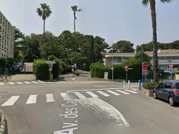 Lot de 6 parkings en sous-sol quartier Les Maurettes à Ville