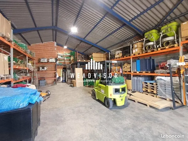 LOCAL D'ACTIVITE 216 m² MONTAGNE