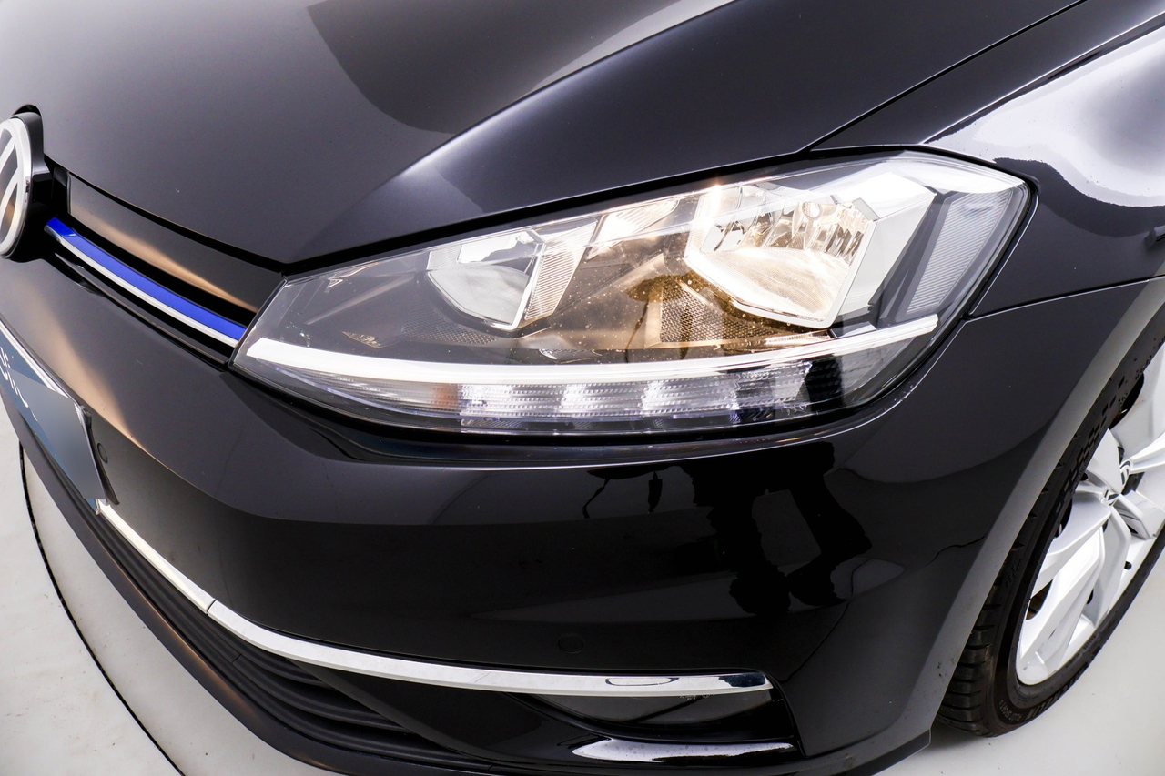 Volkswagen Golf 7 — photo 9
