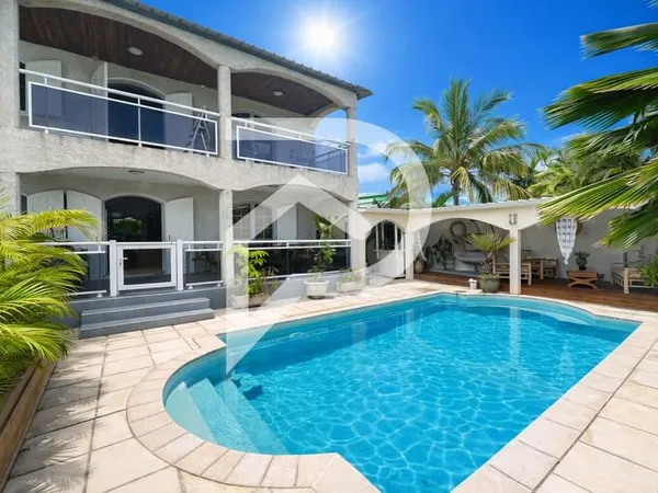 Exclusif ! à La Possession, villa 6 pièces160 m2 secteur hyper calme