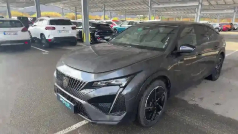Peugeot 408 phev 225 e-eat8