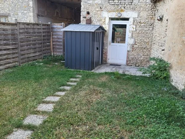 Appartement F2 - 40 m² - Batilly-en-Gâtinais - Jardin et parking
