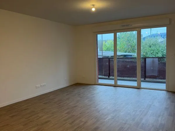 Appartement 3 pièces 72 m² avec balcon et parking - Notre-Dame-de-Bondeville