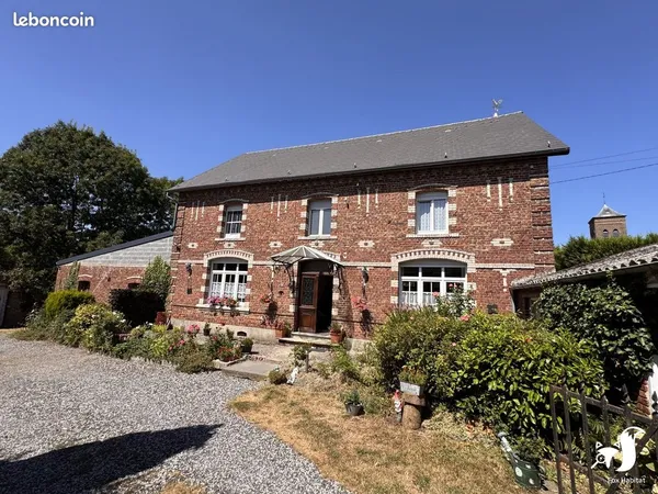 Propriété 8 pièces 196 m²