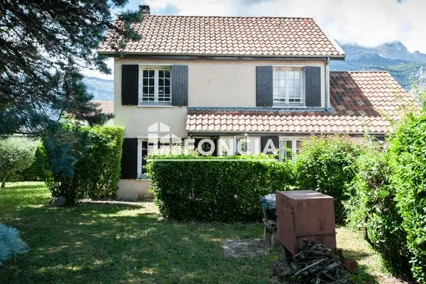 Maison 5 pièces 105 m²