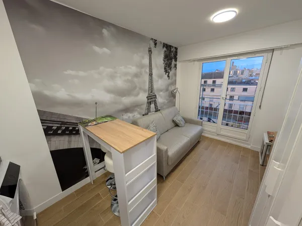 Loue Studio Lumineux & Tout Équipé - Paris 7e (Grenelle / Les Invalides)