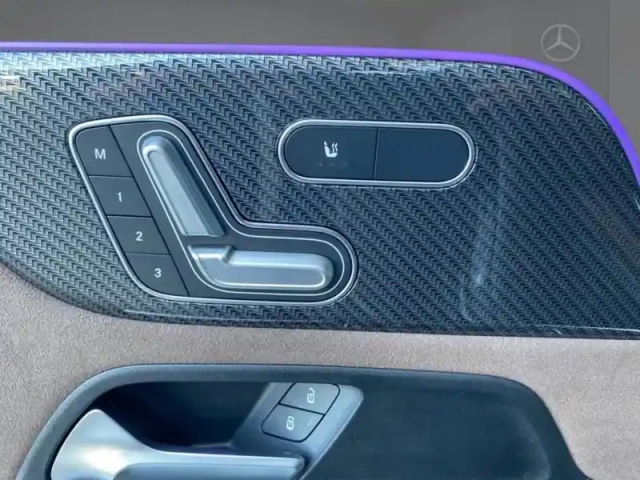 Mercedes Glb 200 d amg line — photo 20