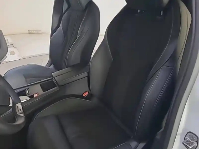 Peugeot 308 hybrid 136 e-dcs6 — photo 14