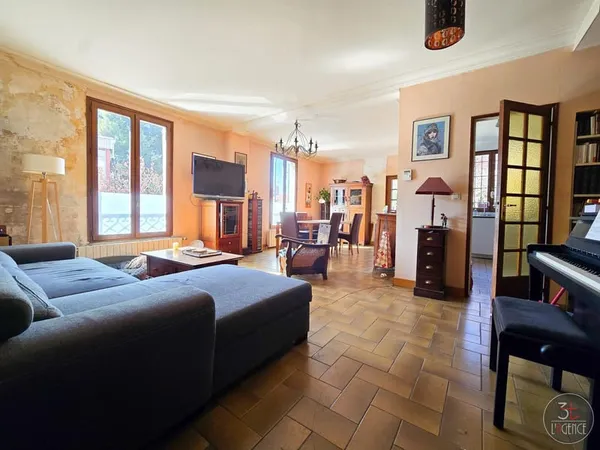MAISON 6 PIECES AVEC TRAVAUX