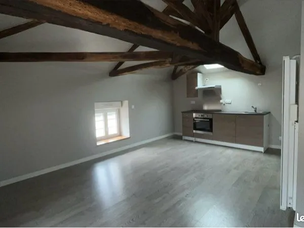🏡 À LOUER - Appartement T3 de 55 m² - Vouillé (86190), centre-bourg