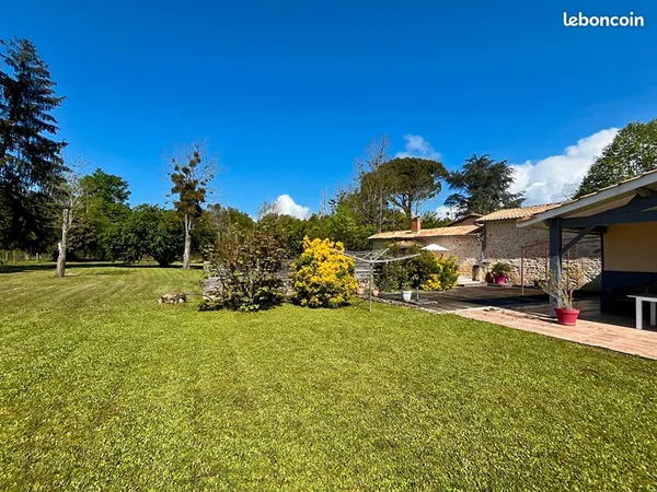 Maison 8 pièces 280 m²