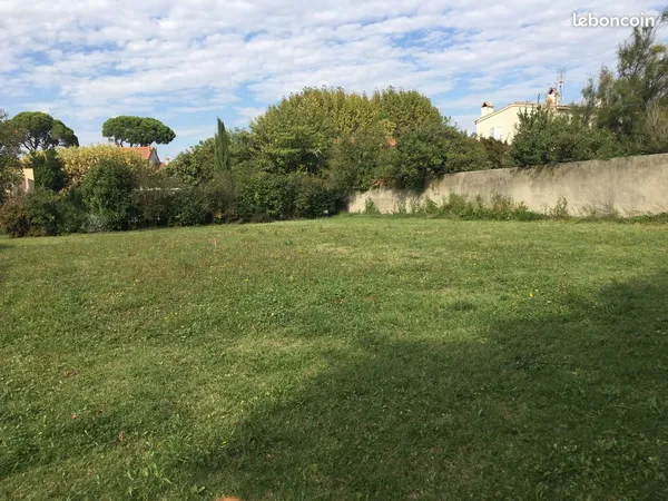 Terrain 1000m² habitation ou local professionnel