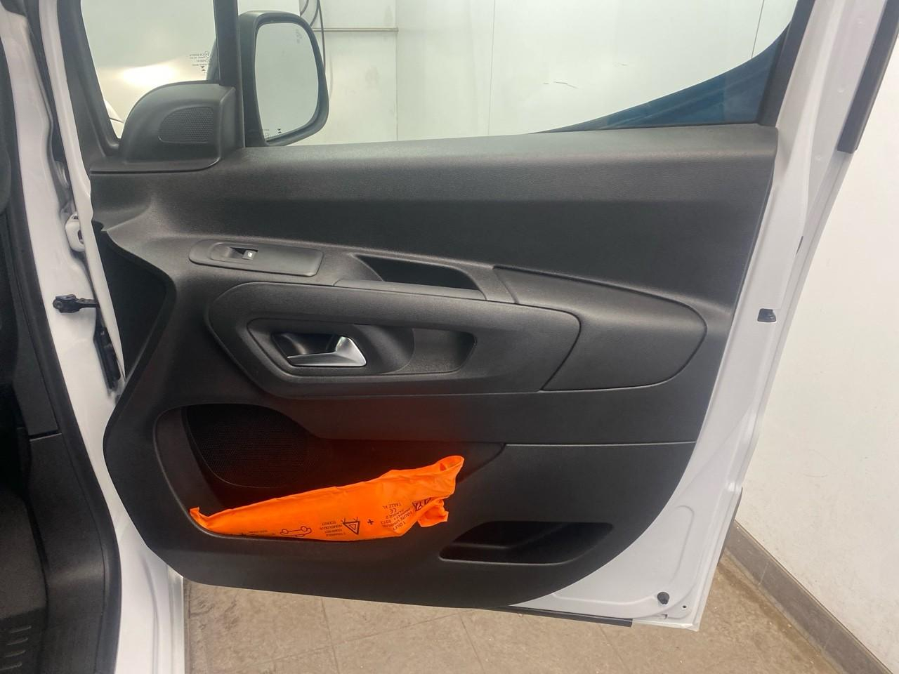 Peugeot Partner fourgon m 650 kg bluehdi 100 s&s bvm6 — photo 22