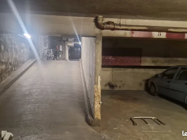 Loue place de parking