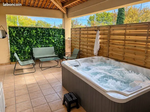 Apartjacuzzi