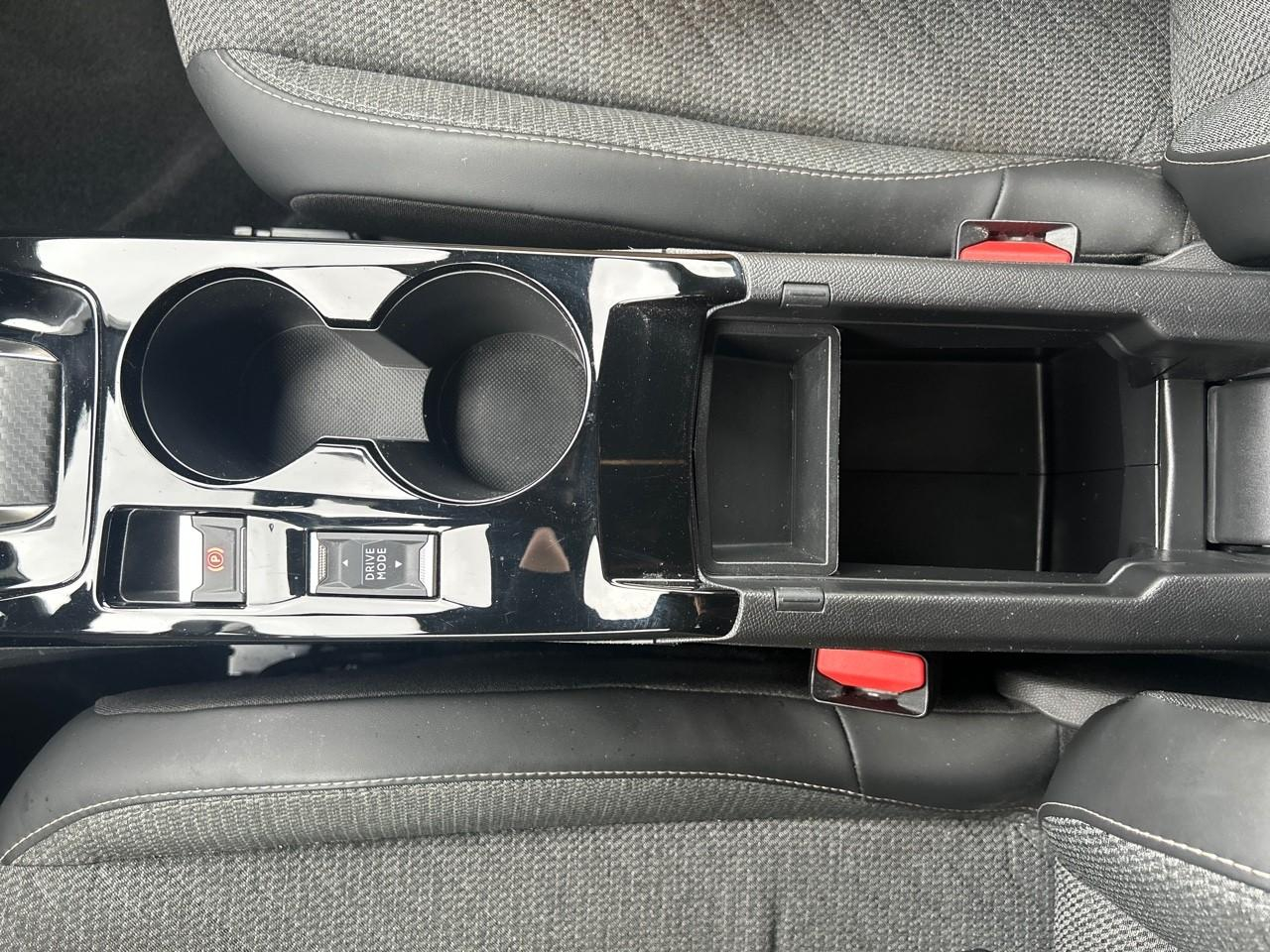 Peugeot 2008 1.2 puretech 130ch s&s allure eat8 — photo 20