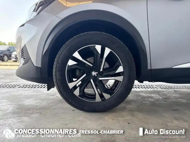 Peugeot 2008 puretech 130 s&amp;s bvm6 allure — photo 15