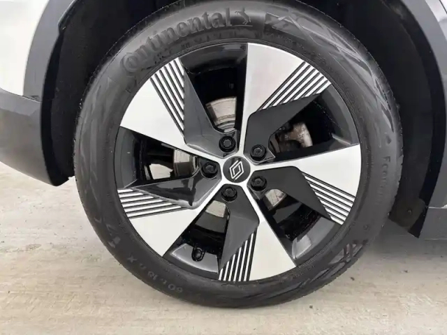 Renault Megane e-tech ev40 130ch standard charge — photo 31