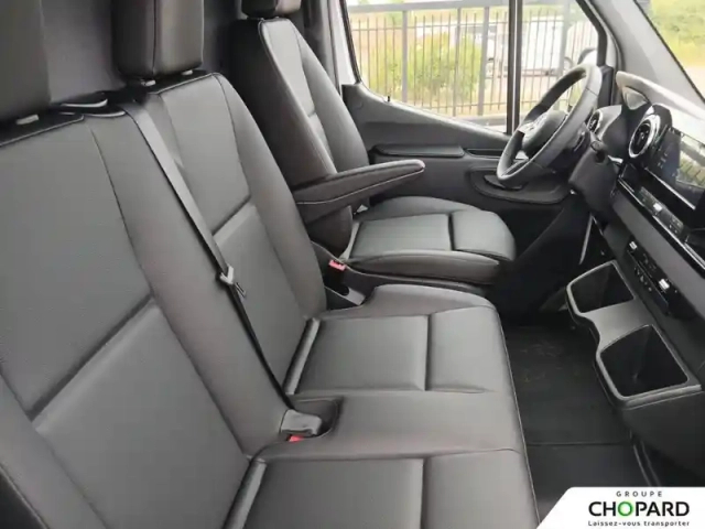 Mercedes Sprinter fgn 319 cdi 37 3.5t rwd 9g-tronic — photo 20