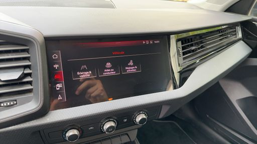Audi A1 Sportback 25 TFSI 95 - . – 2019 – 122572 km – Essence – Boîte Manuelle — photo 11
