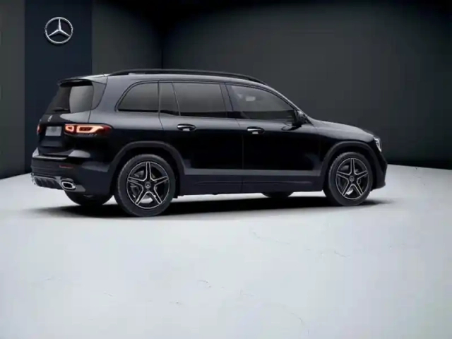 Mercedes Glb 200 d amg line — photo 20