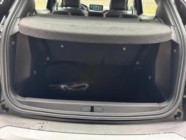 Peugeot 2008 e- 156ch style — photo 6