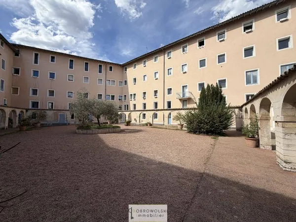 Appartement 4 pièces 97 m²